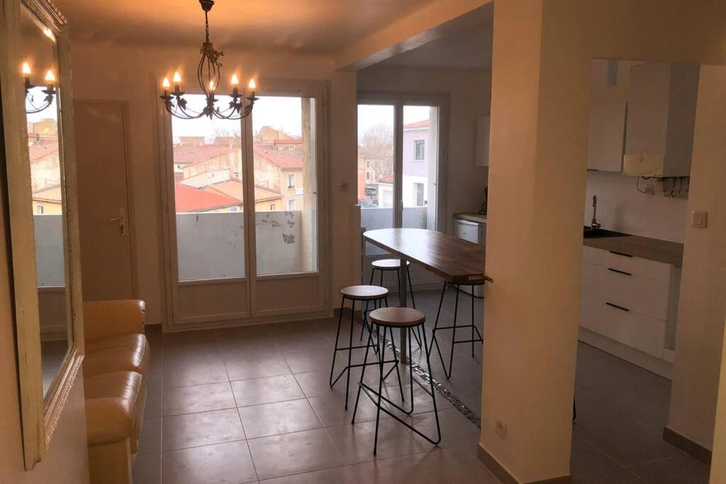 Grands Buffets Hebergement Appartement 나르본 외부 사진